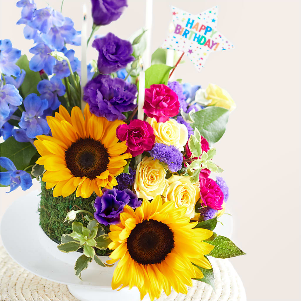 Star of the Day Floral Cake –  One Of A Kind Designs, Bakersfield CA